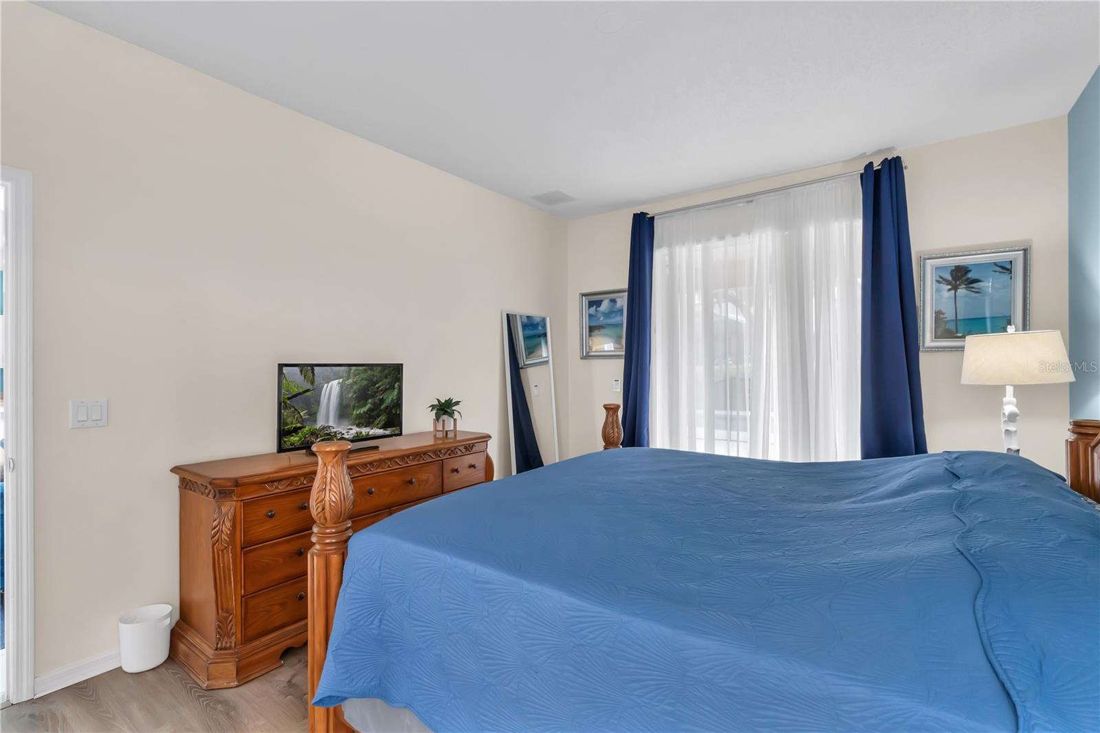 Image 32 of 47 For 2695 La Isla Court