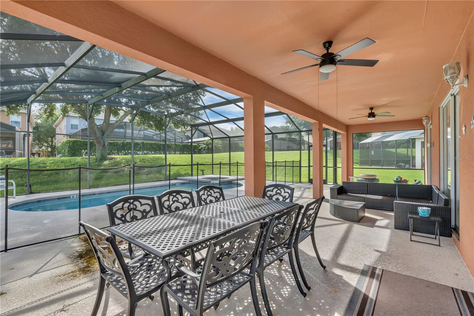 Image 38 of 47 For 2695 La Isla Court