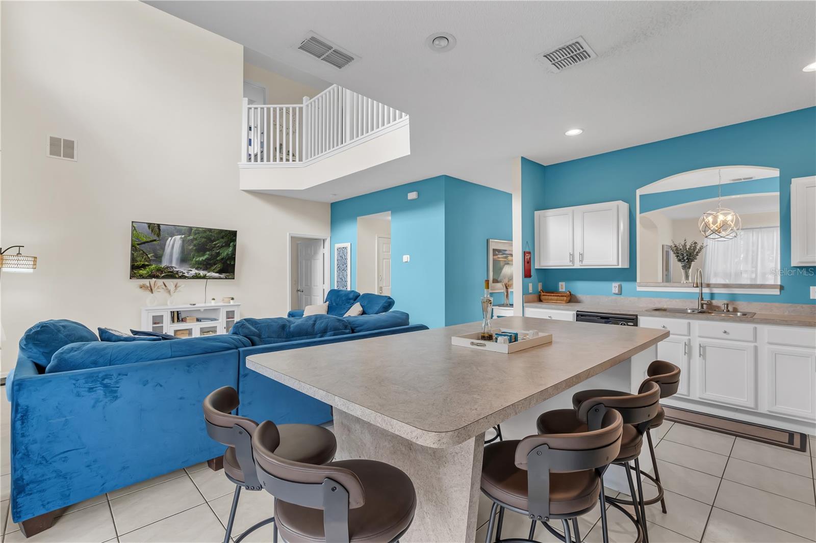 Image 7 of 47 For 2695 La Isla Court