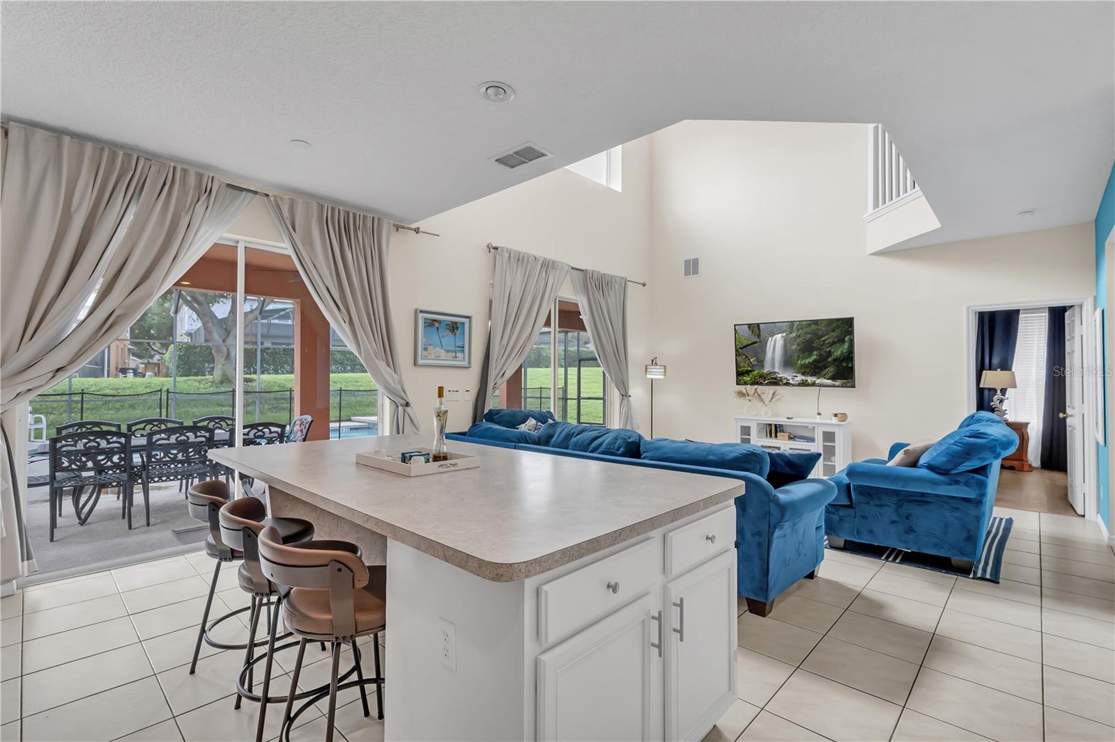 Image 8 of 47 For 2695 La Isla Court