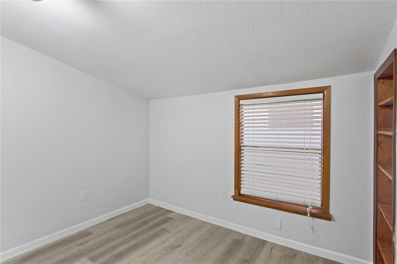 Image 37 of 62 For 1317 2nd Avenue