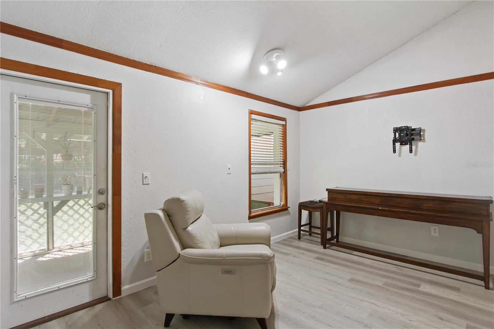Image 40 of 62 For 1317 2nd Avenue