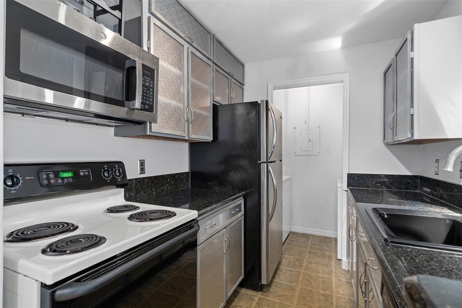 Image 10 of 34 For 6082 Westgate Drive 204