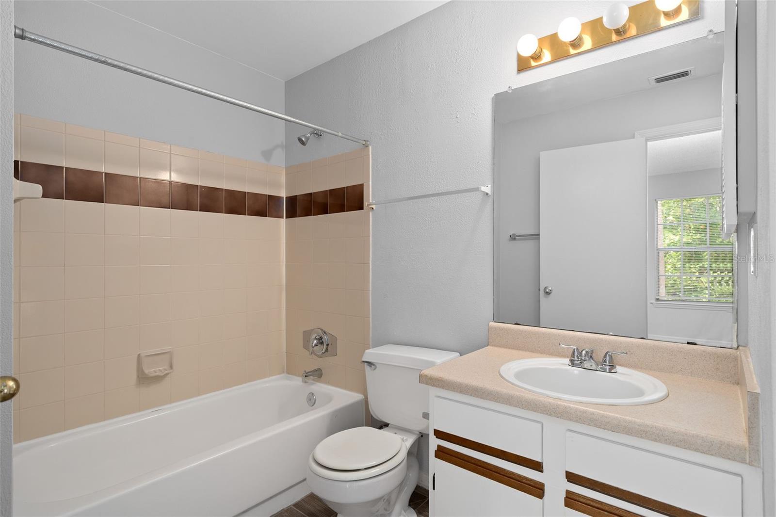 Image 14 of 34 For 6082 Westgate Drive 204