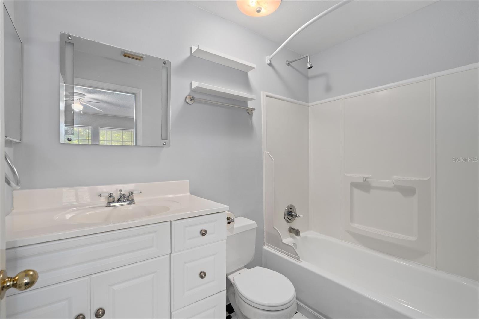 Image 17 of 34 For 6082 Westgate Drive 204