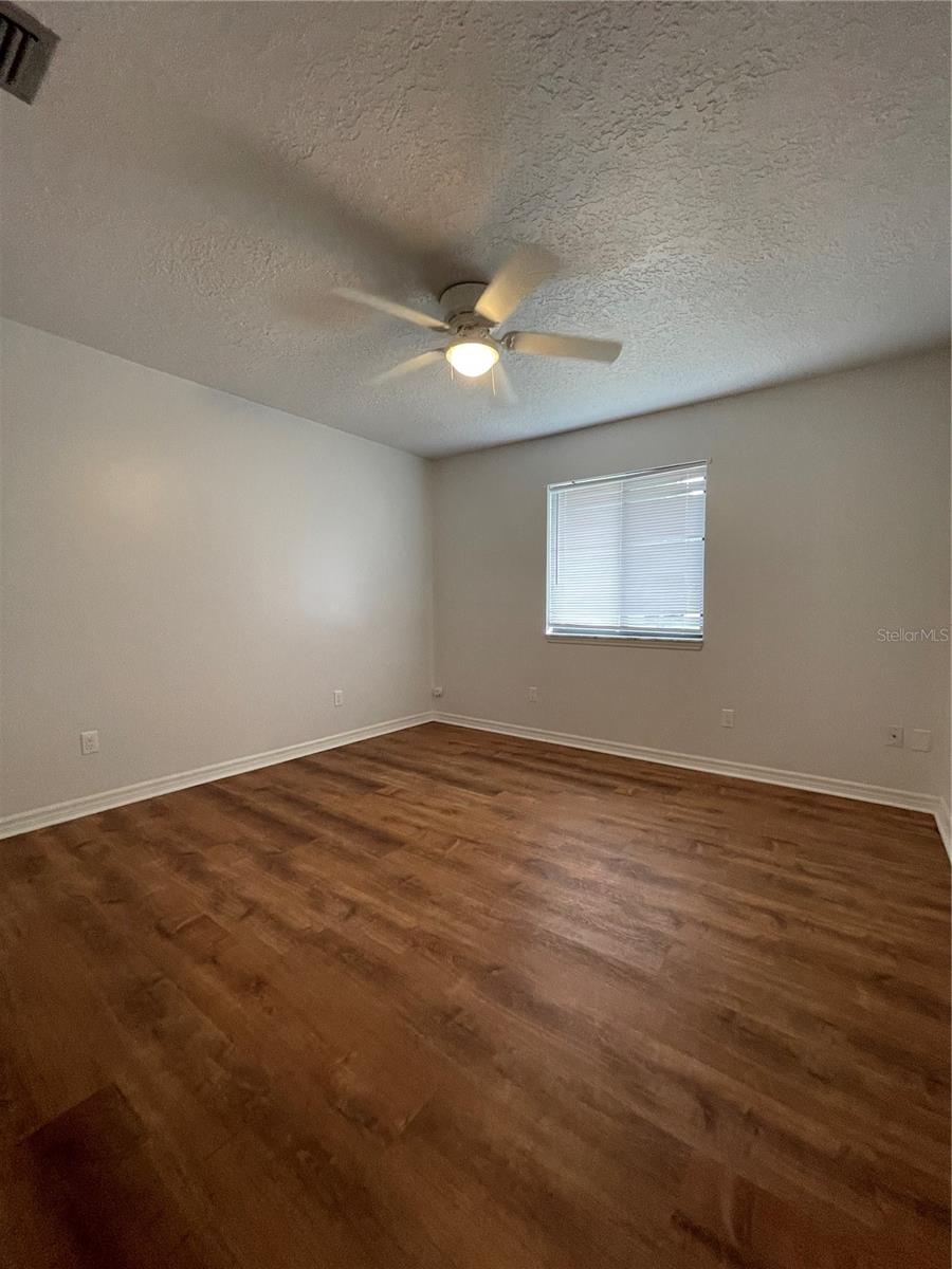 Image 16 of 19 For 381 Harmony Way