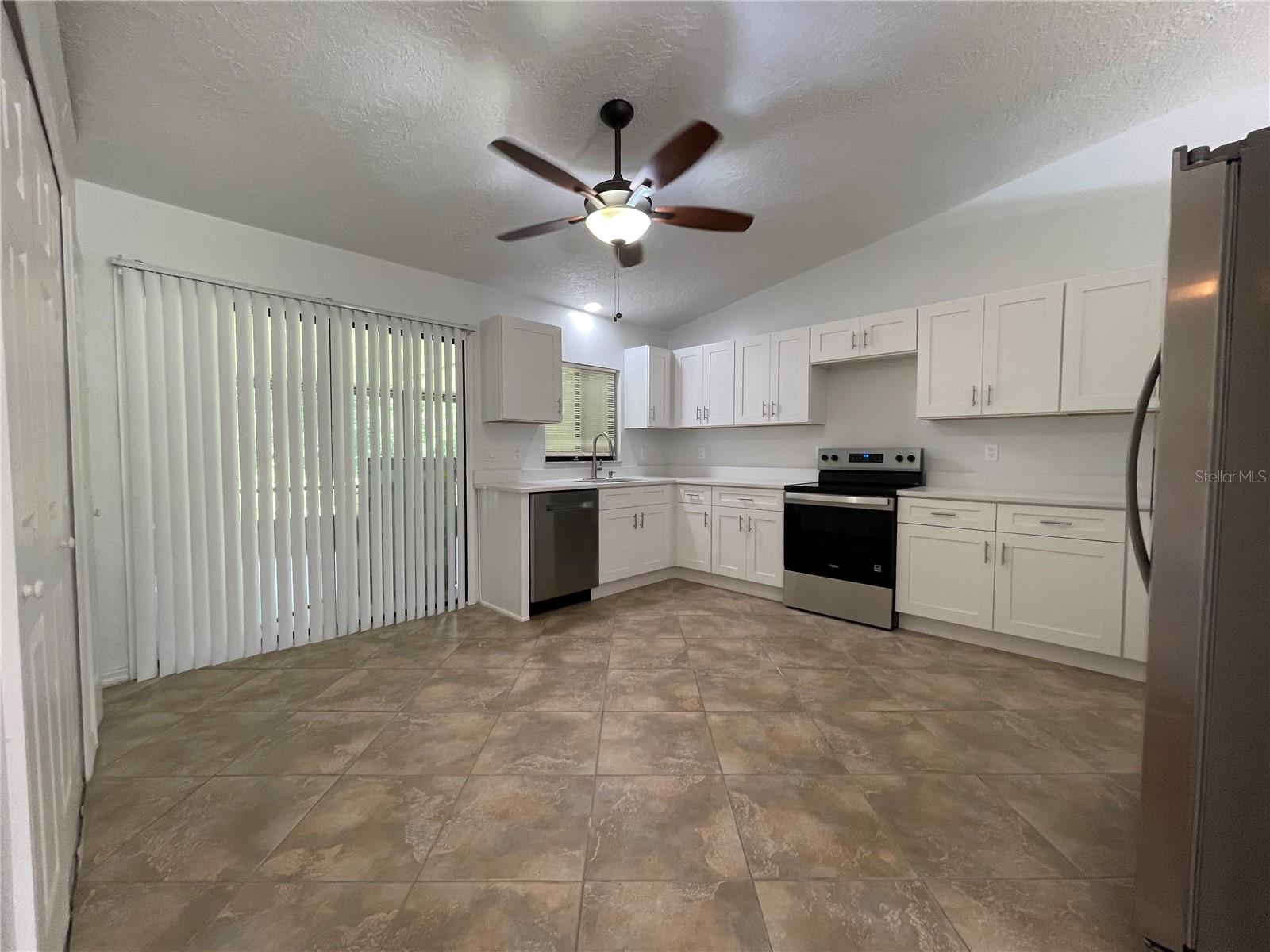 Image 4 of 19 For 381 Harmony Way