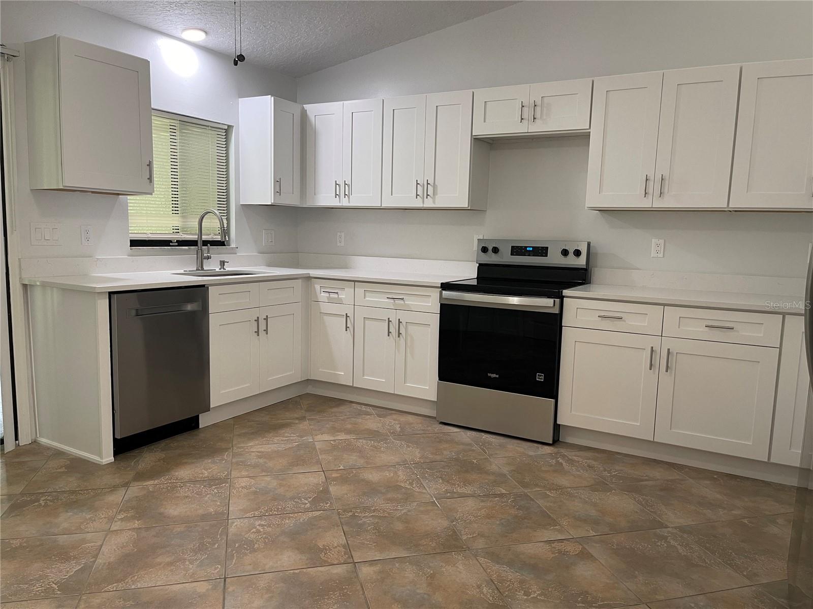 Image 5 of 19 For 381 Harmony Way