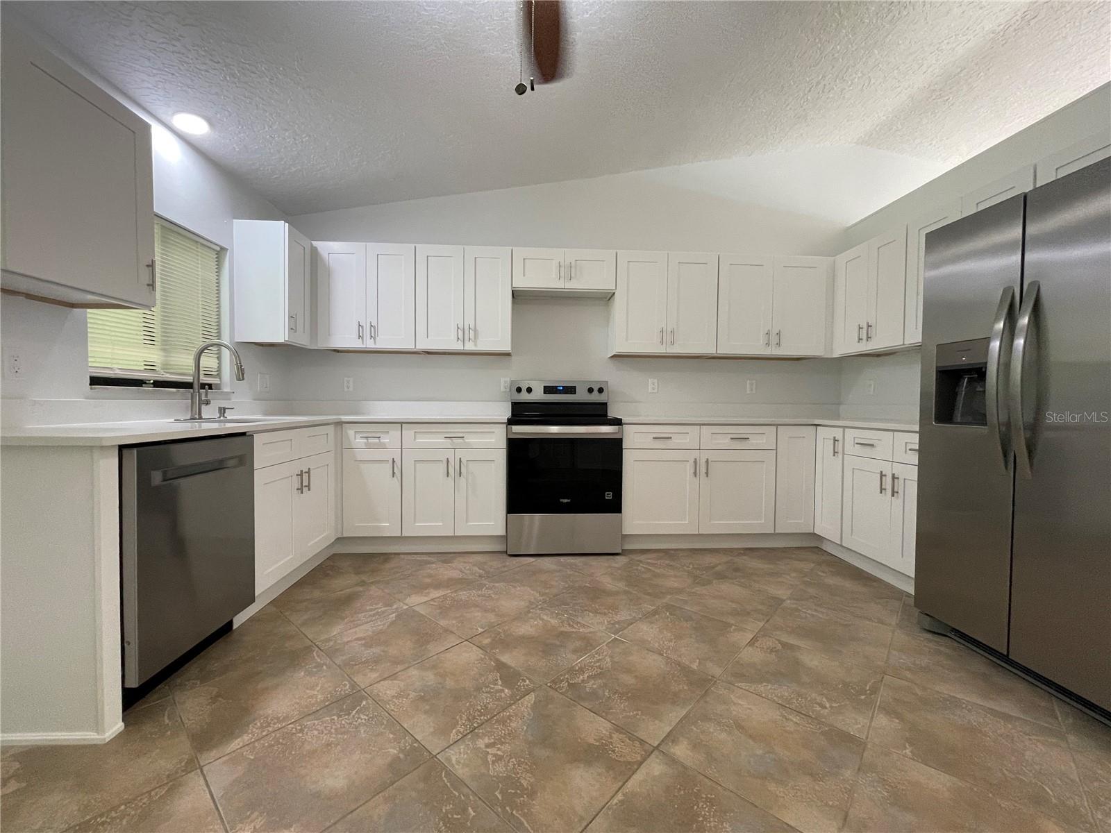 Image 7 of 19 For 381 Harmony Way