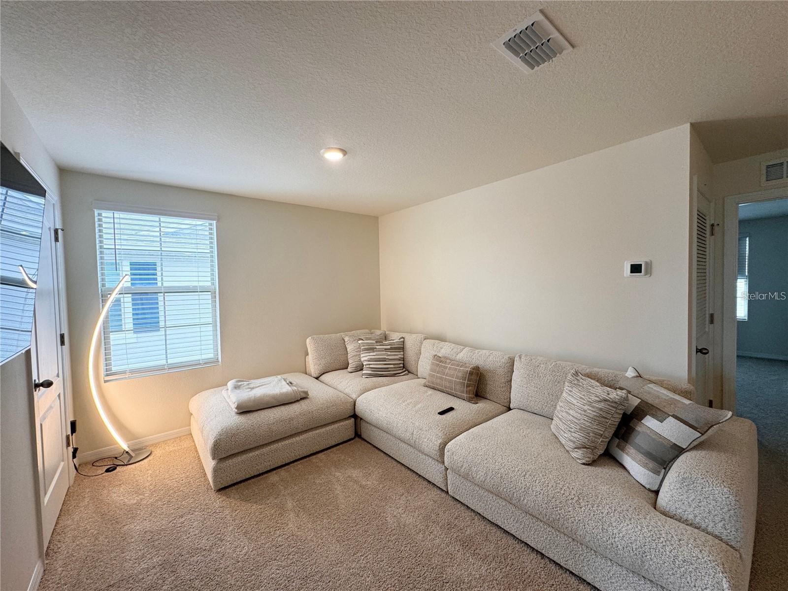 Image 8 of 17 For 2095 King Ranch Street