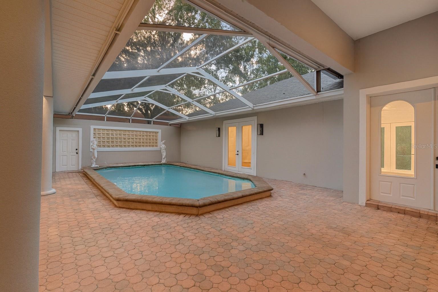 Image 23 of 49 For 540 Crescent Hills Drive