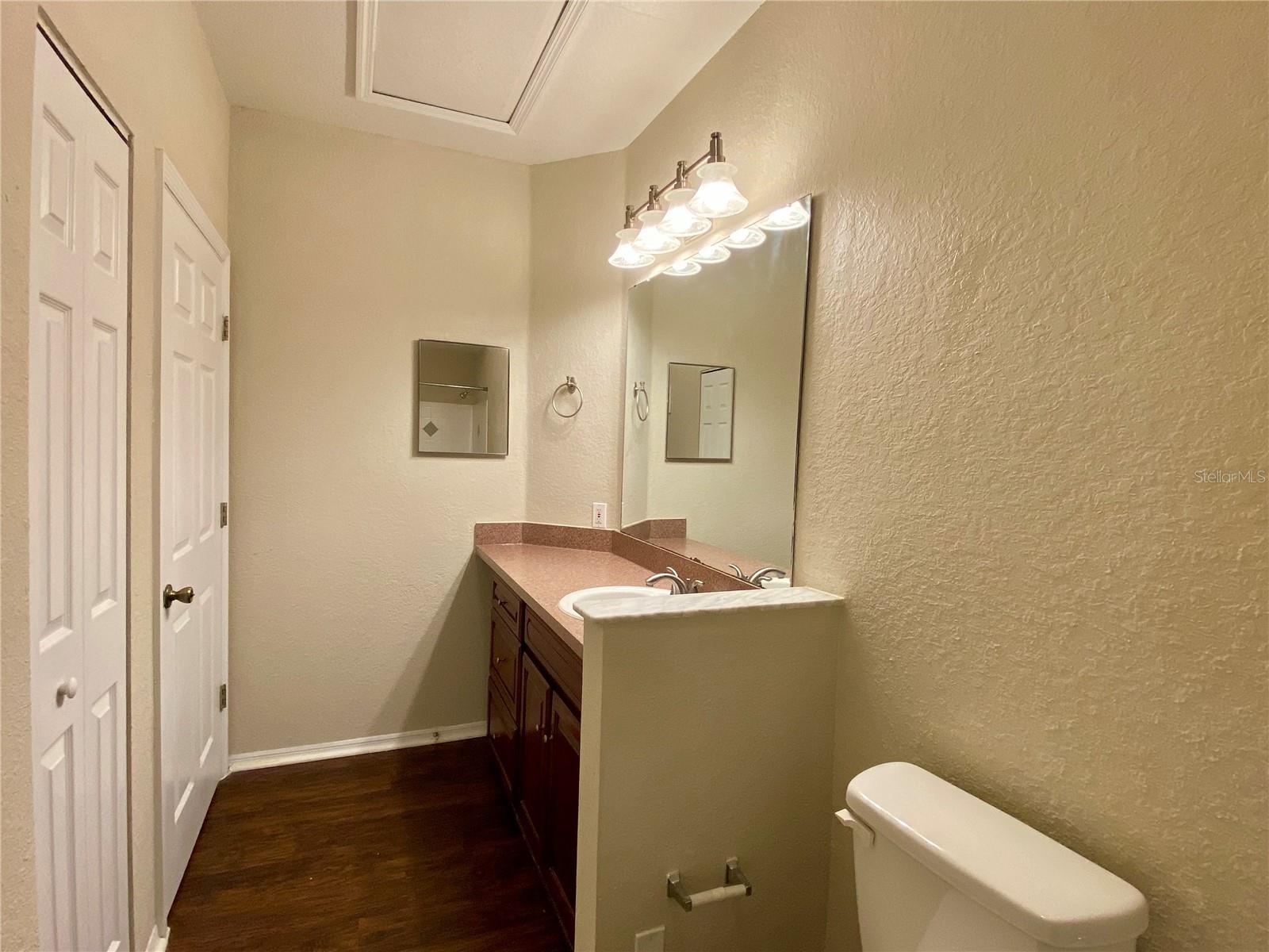 Image 10 of 19 For 823 Camargo Way 302