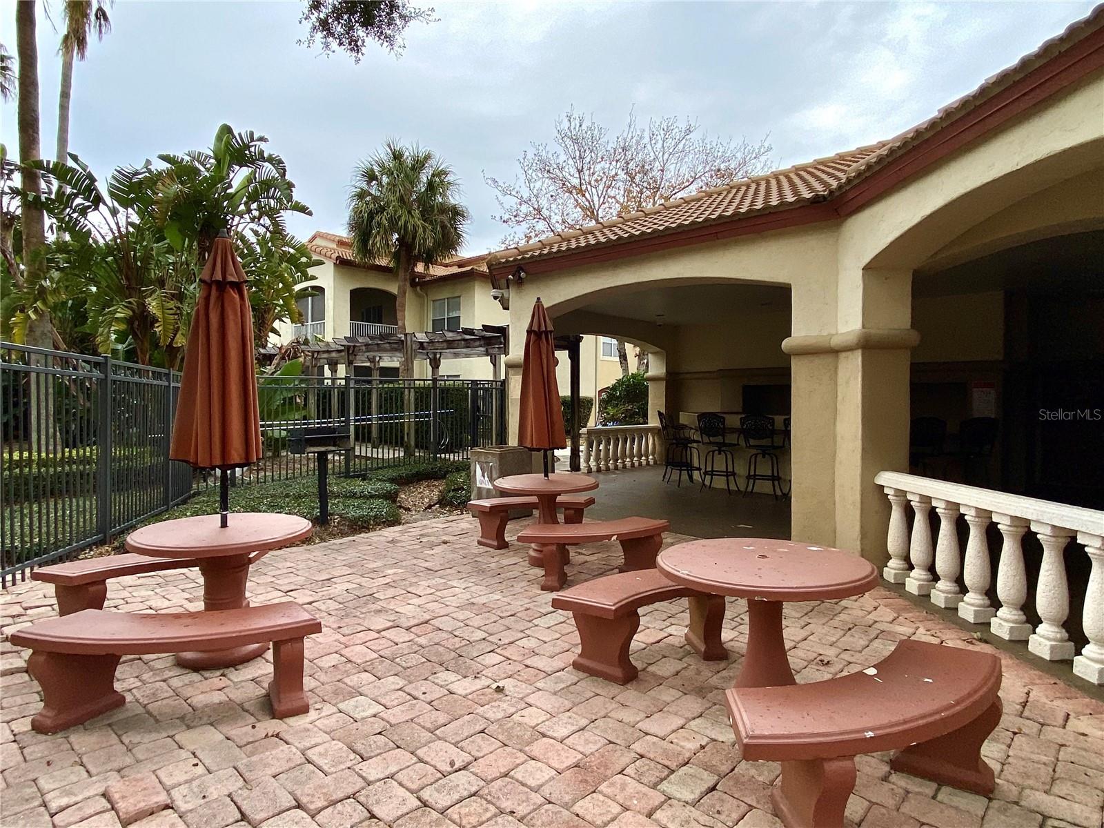 Image 17 of 19 For 823 Camargo Way 302