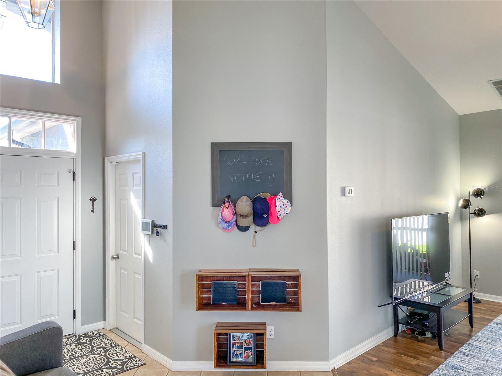Image 3 of 20 For 1044 Corvina Drive