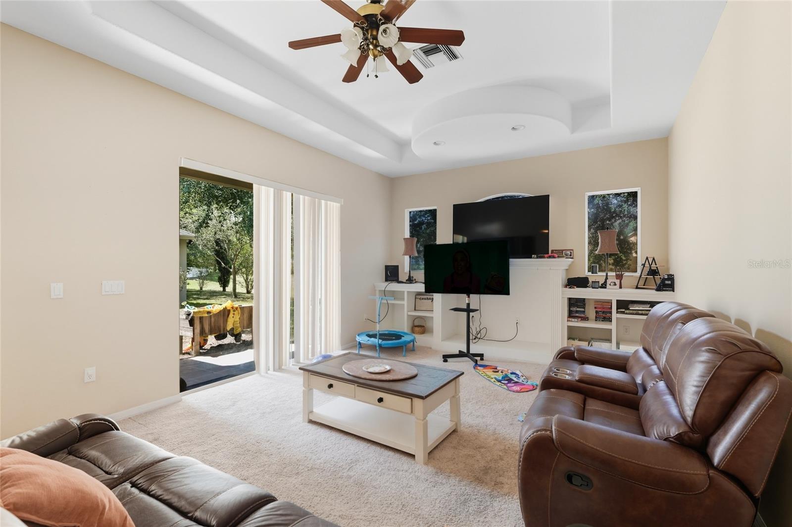 Image 13 of 19 For 33213 Irongate Drive
