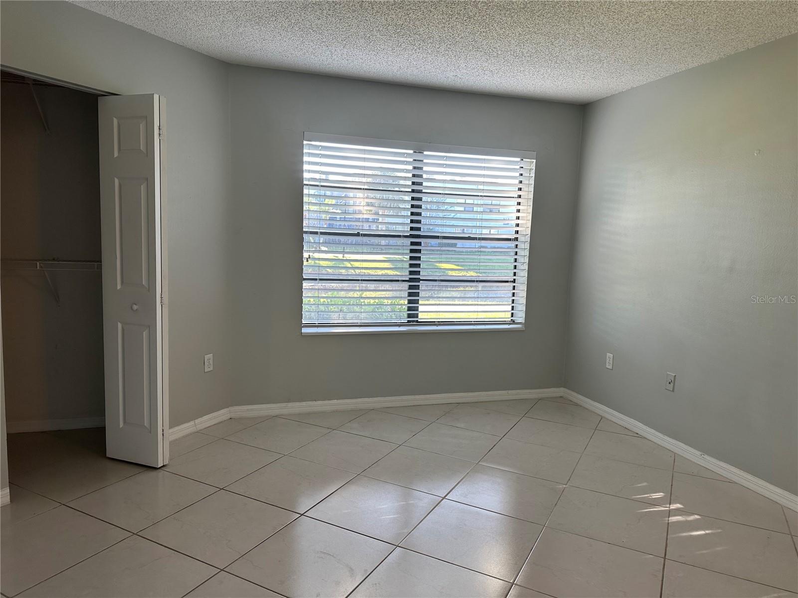 Image 6 of 13 For 3722 Southpointe Drive