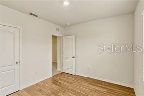 Image 5 of 28 For 868 Brooklet Drive