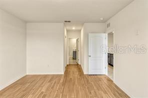 Image 9 of 28 For 868 Brooklet Drive