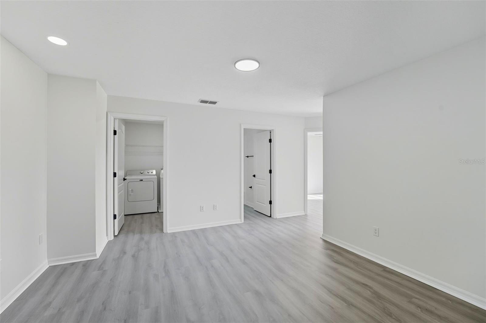 Image 29 of 35 For 224 Copper Oak Court