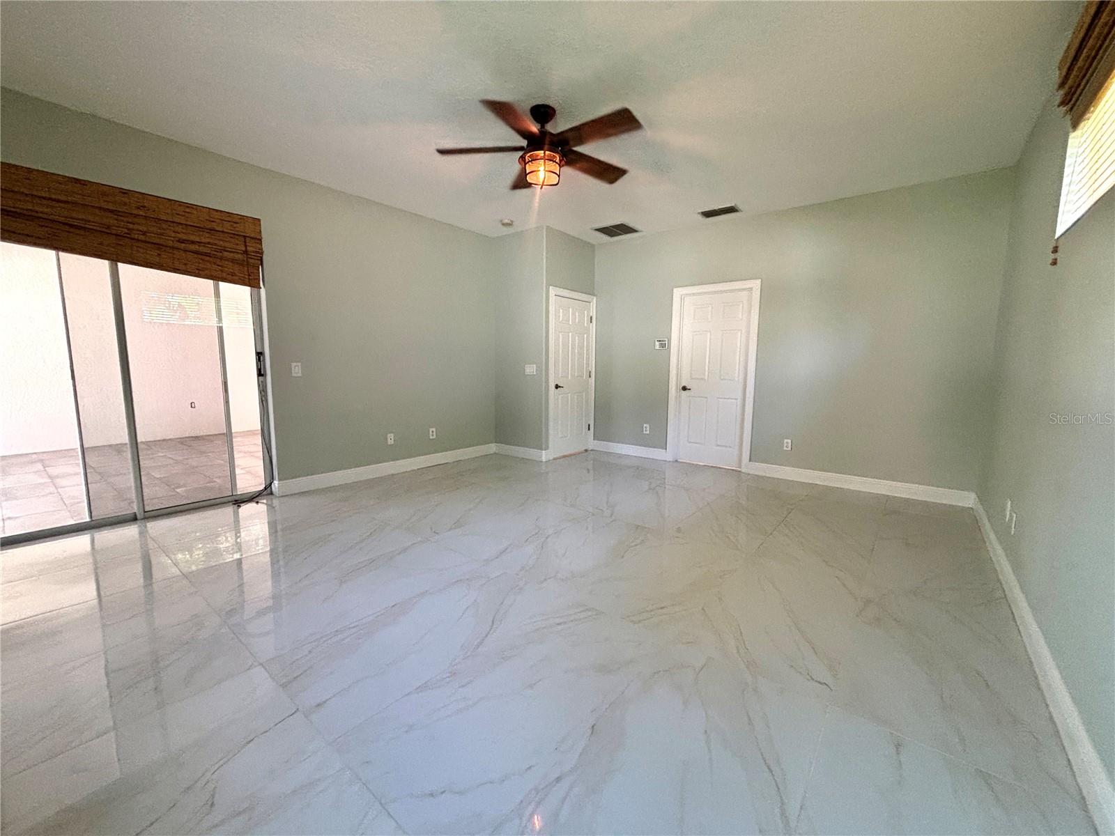 Image 10 of 34 For 381 Sandpiper Street