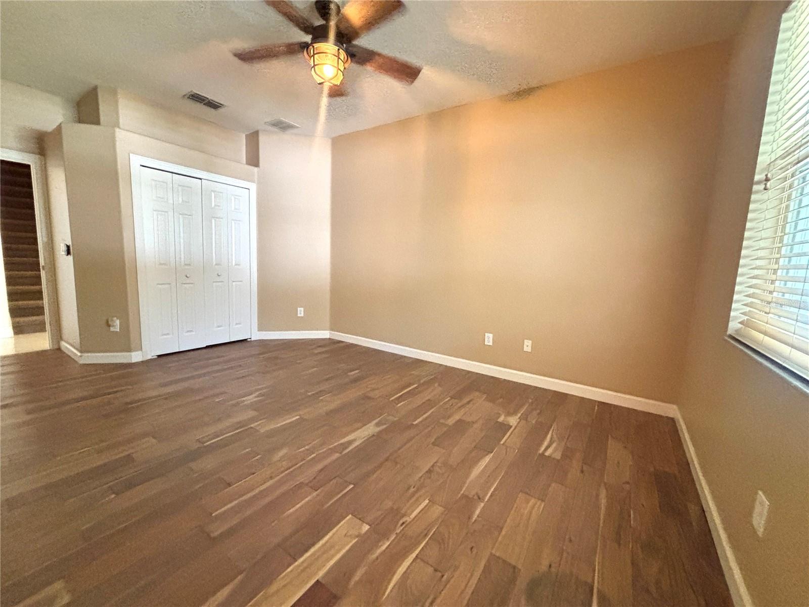 Image 15 of 34 For 381 Sandpiper Street