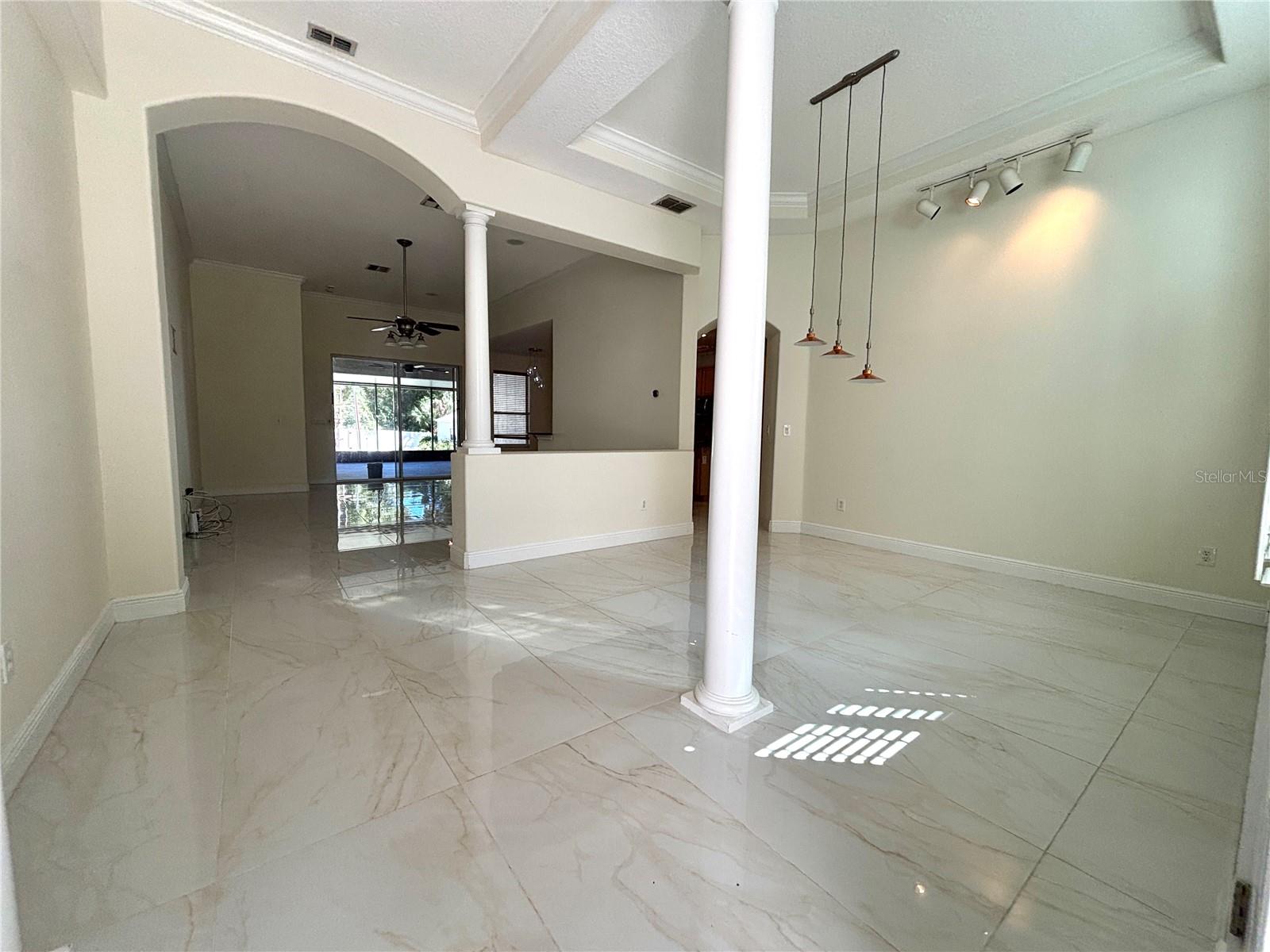 Image 2 of 34 For 381 Sandpiper Street