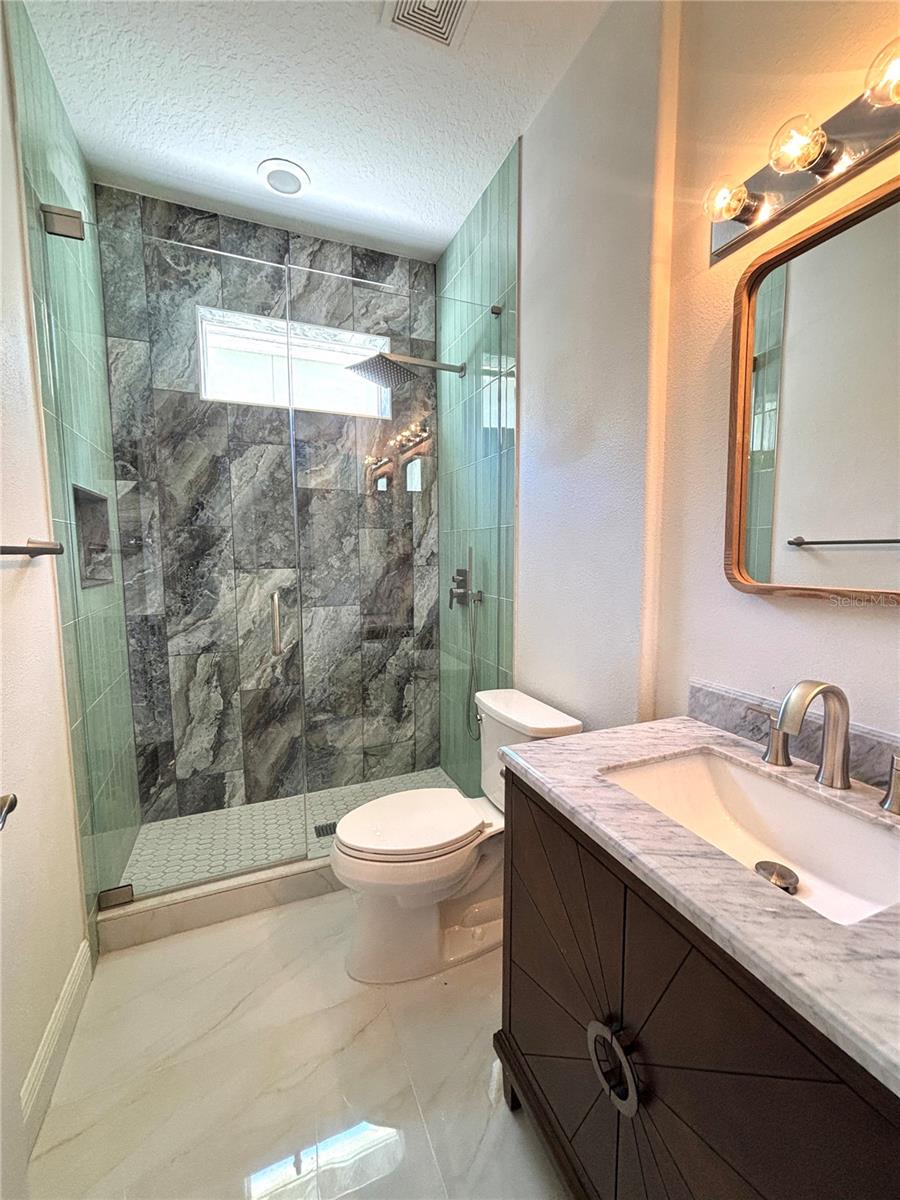 Image 21 of 34 For 381 Sandpiper Street