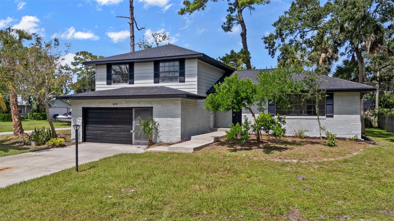 Image 2 of 21 For 644 Hamlet Drive
