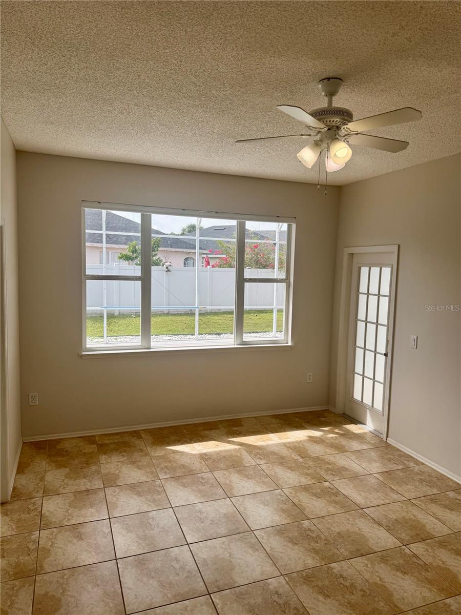 Image 10 of 23 For 1913 White Heron Bay Circle