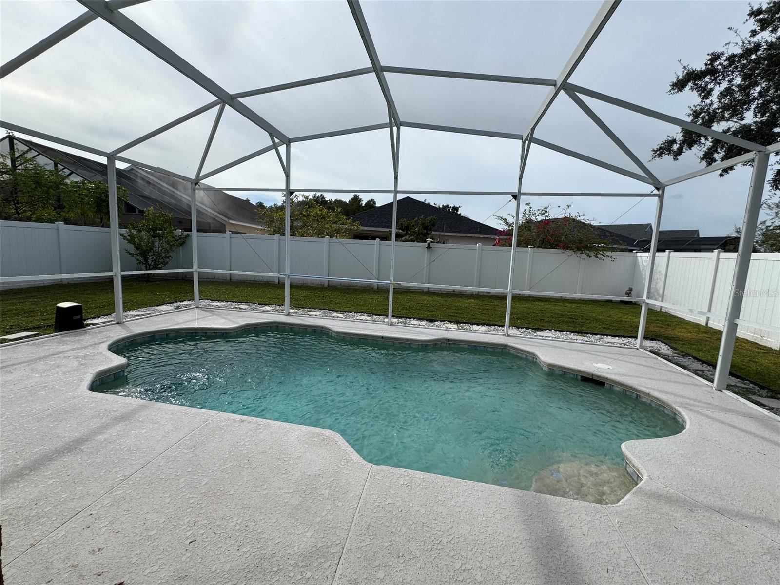 Image 2 of 23 For 1913 White Heron Bay Circle