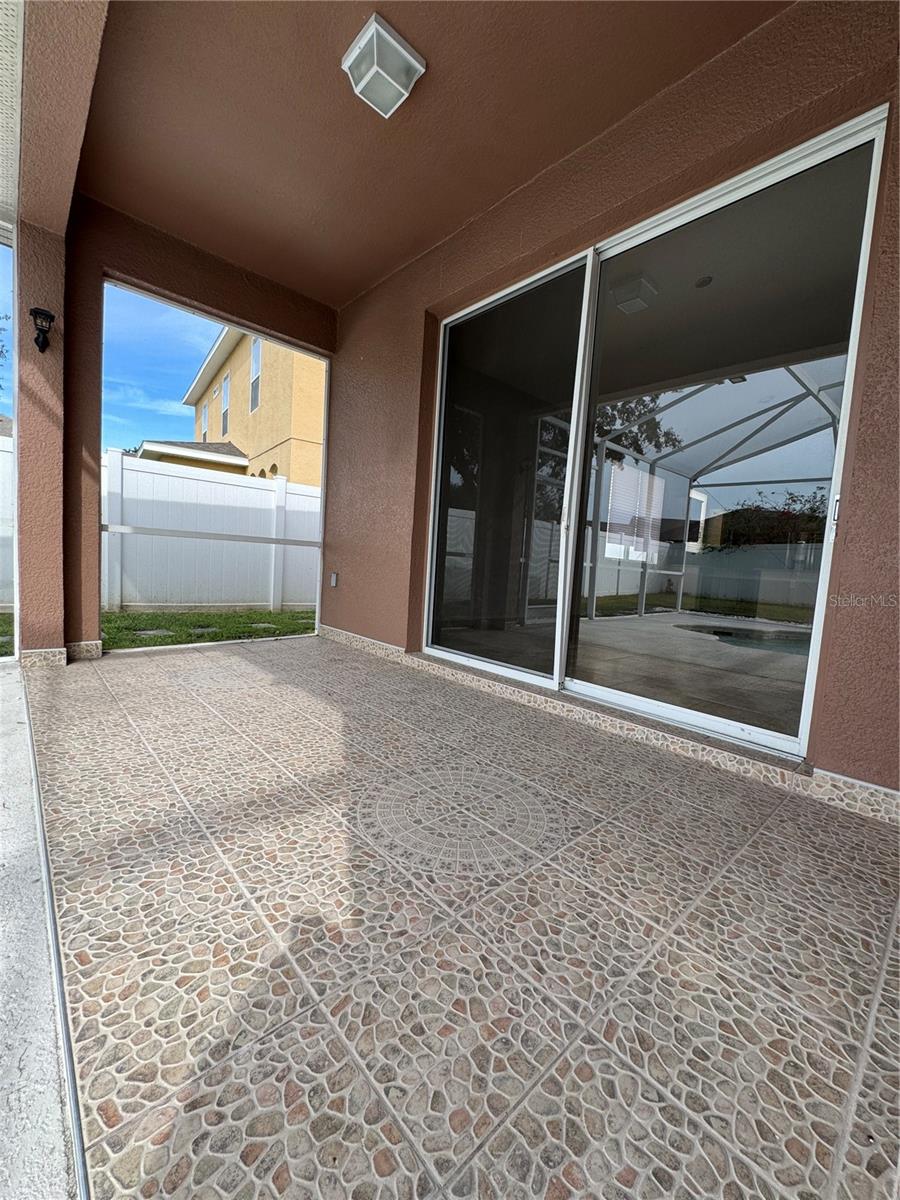 Image 20 of 23 For 1913 White Heron Bay Circle