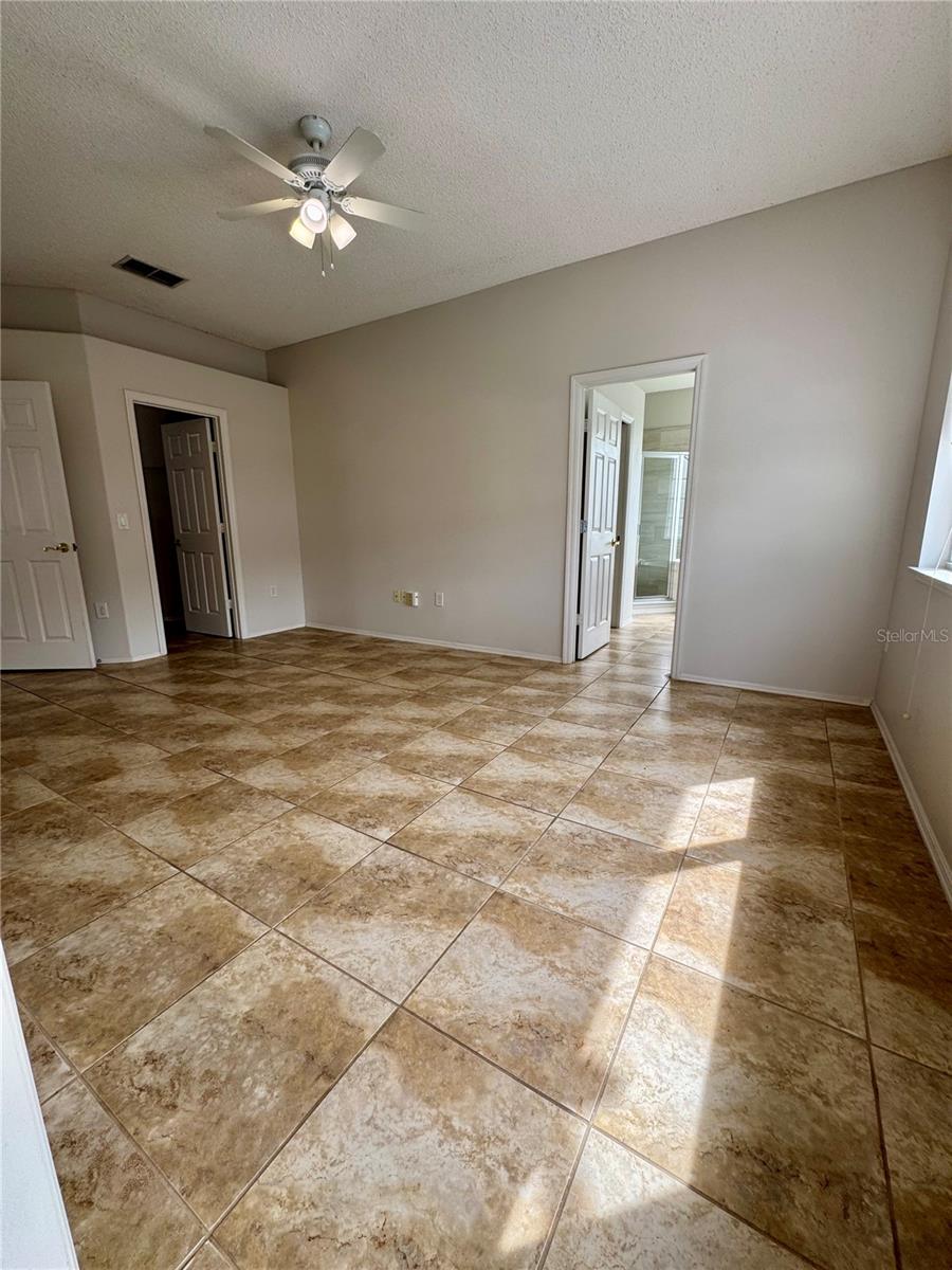 Image 6 of 23 For 1913 White Heron Bay Circle