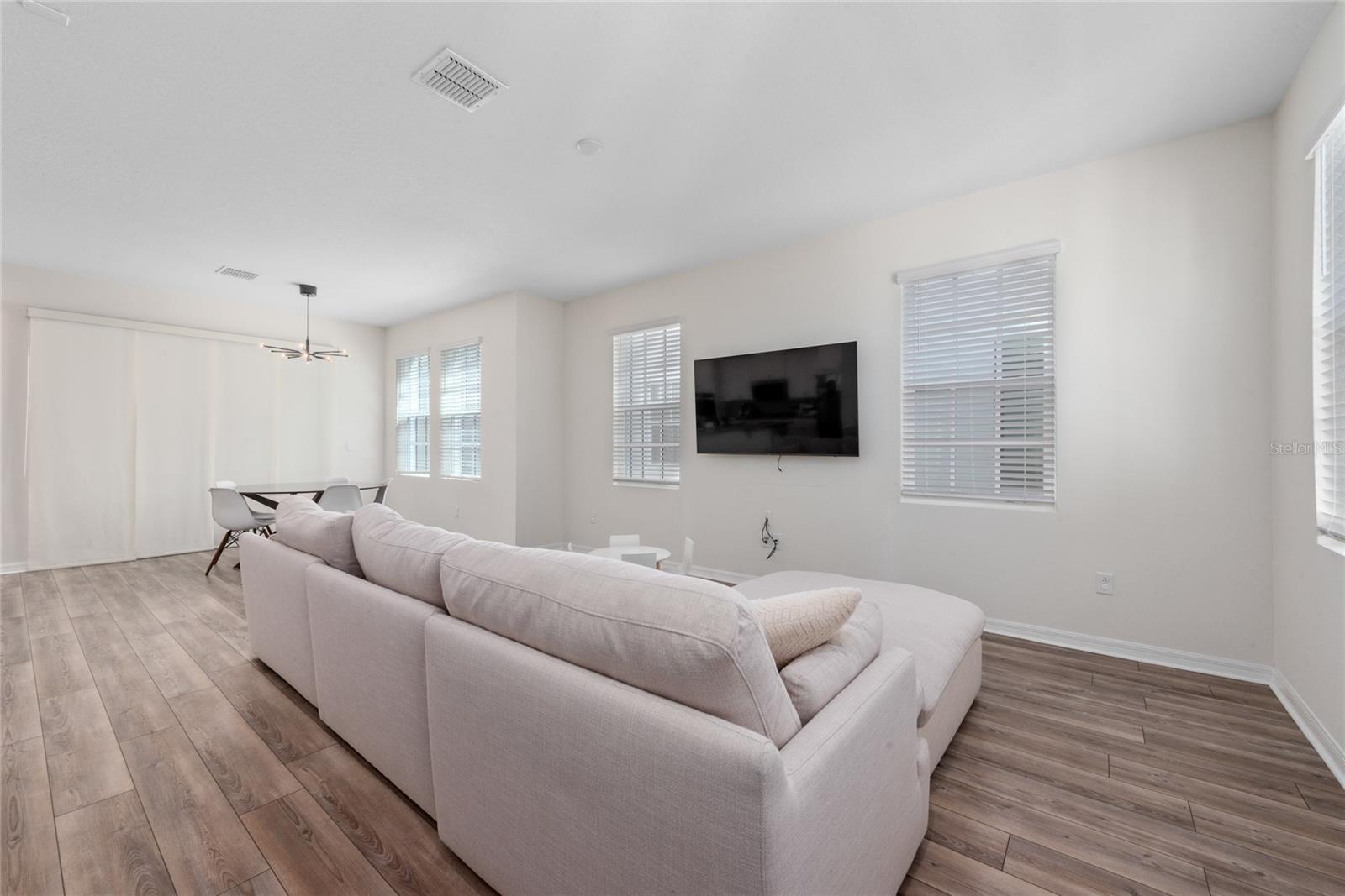 Image 3 of 26 For 2101 Celebration Boulevard