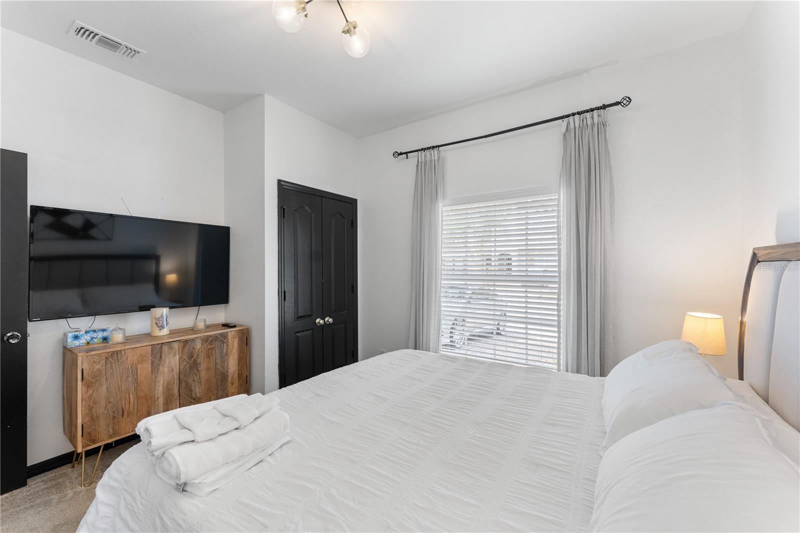 Image 20 of 35 For 2311 Caravelle Circle