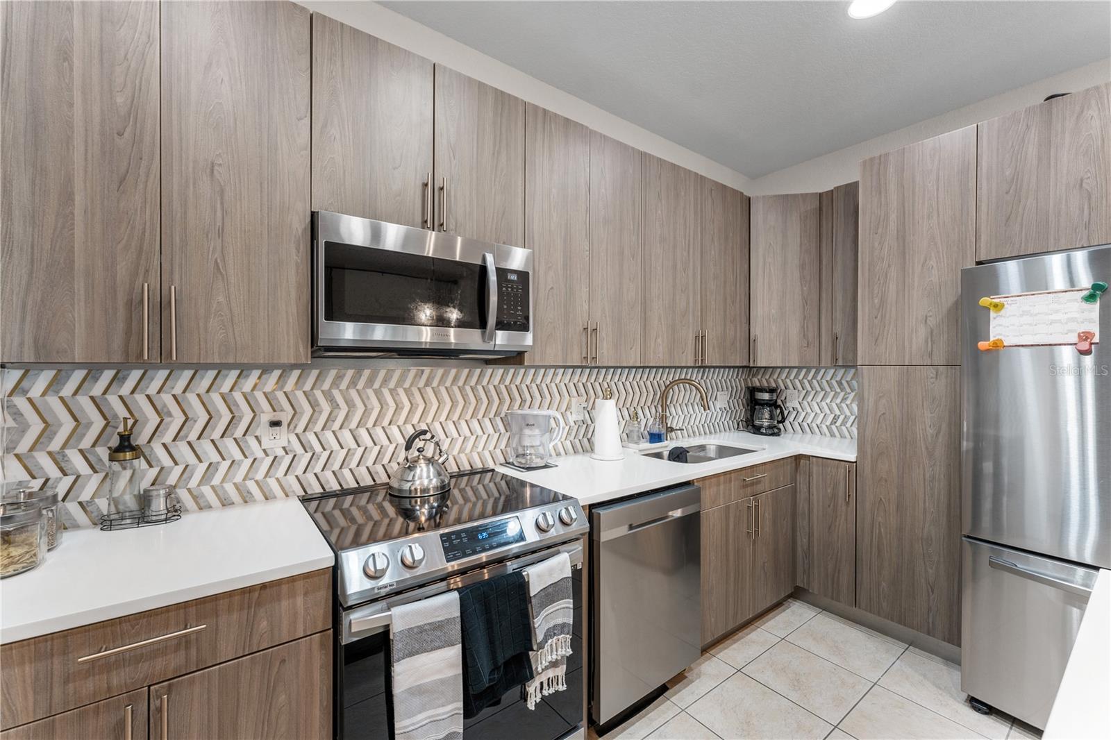 Image 3 of 35 For 2311 Caravelle Circle