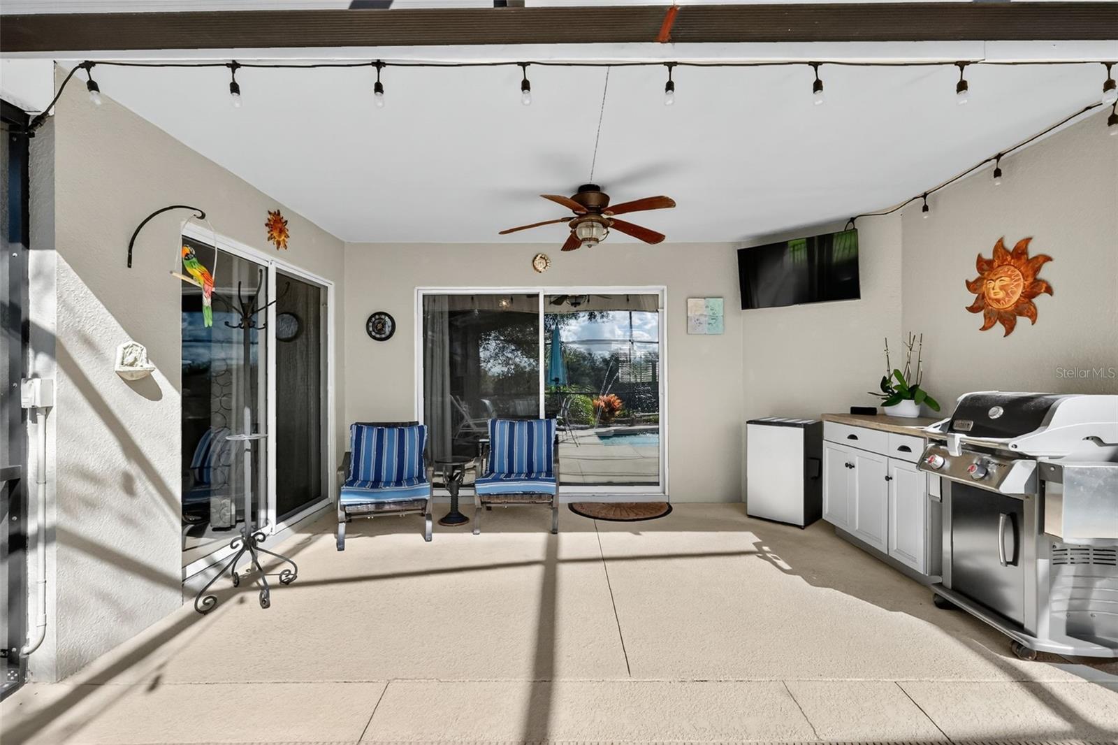 Image 24 of 34 For 9535 Lynwood Street