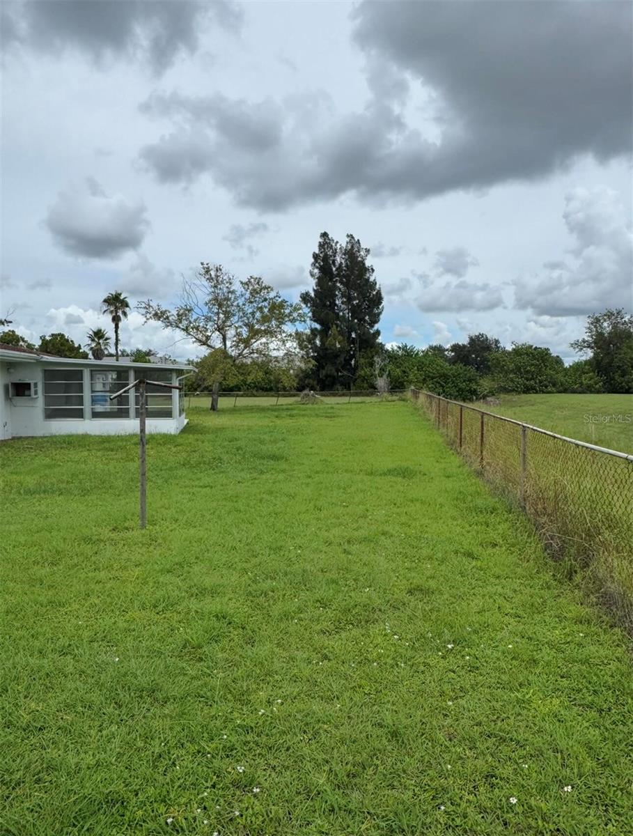 Image 14 of 16 For 5632 Espanola Avenue