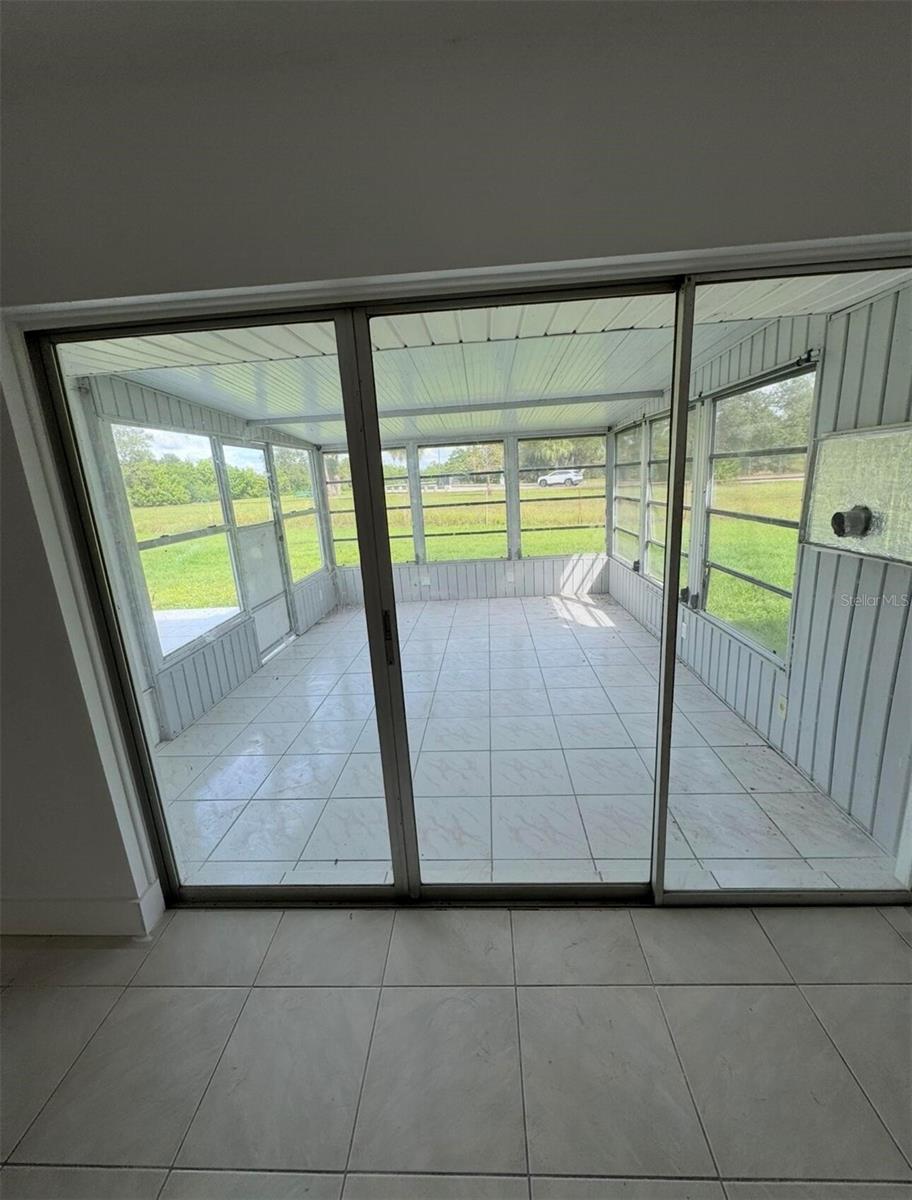 Image 6 of 16 For 5632 Espanola Avenue