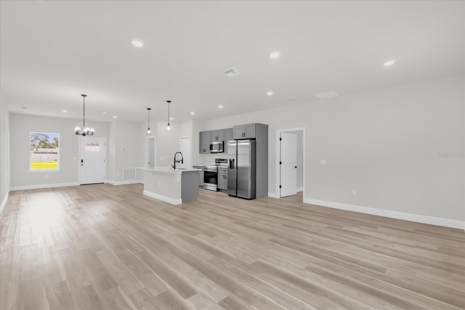 Image 6 of 34 For 452 Marion Oaks Drive