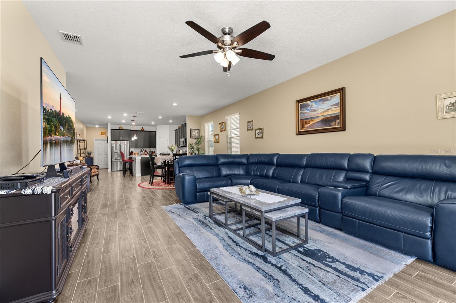 Image 16 of 47 For 1739 Good Neighbor Loop