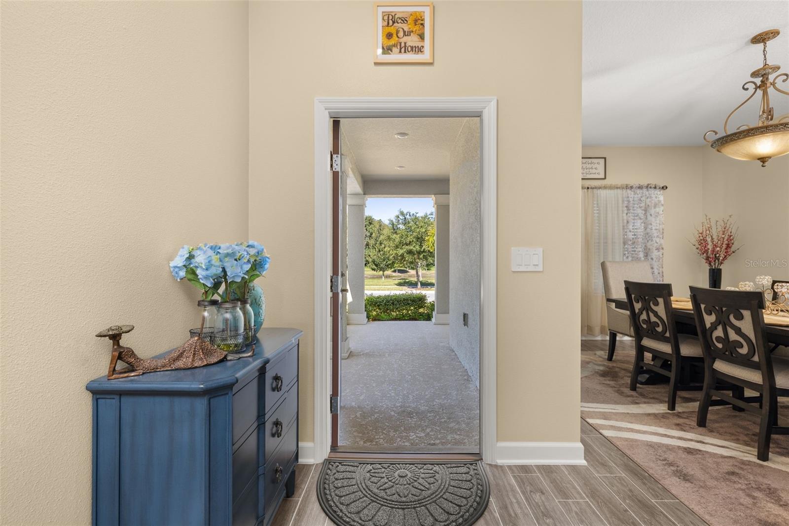 Image 2 of 47 For 1739 Good Neighbor Loop