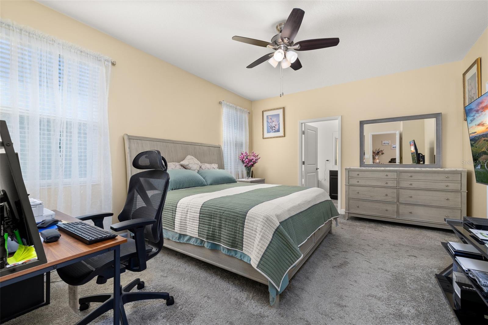 Image 24 of 47 For 1739 Good Neighbor Loop