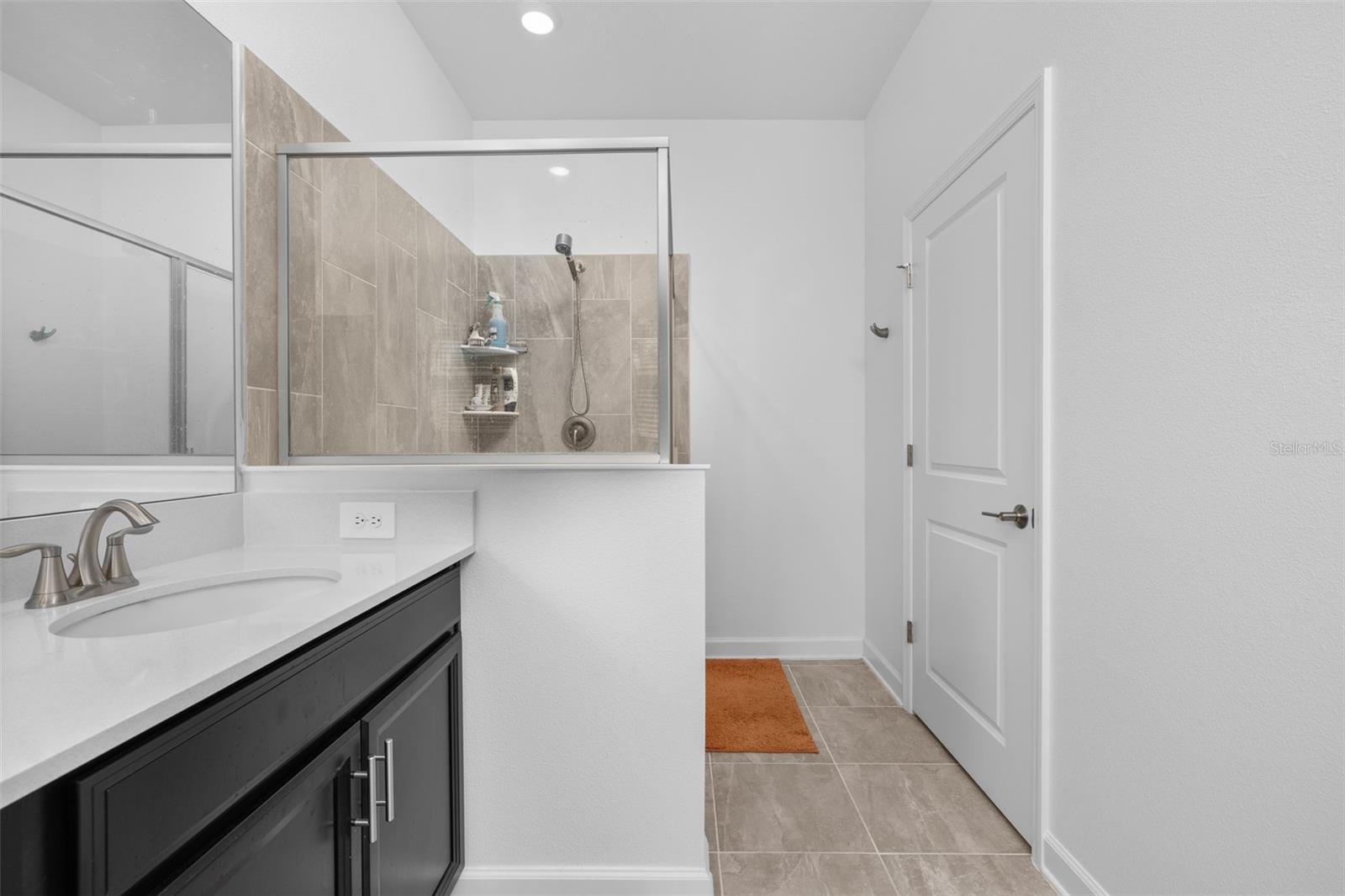 Image 29 of 47 For 1739 Good Neighbor Loop