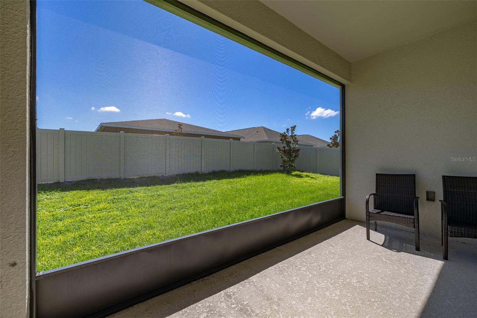 Image 32 of 47 For 1739 Good Neighbor Loop