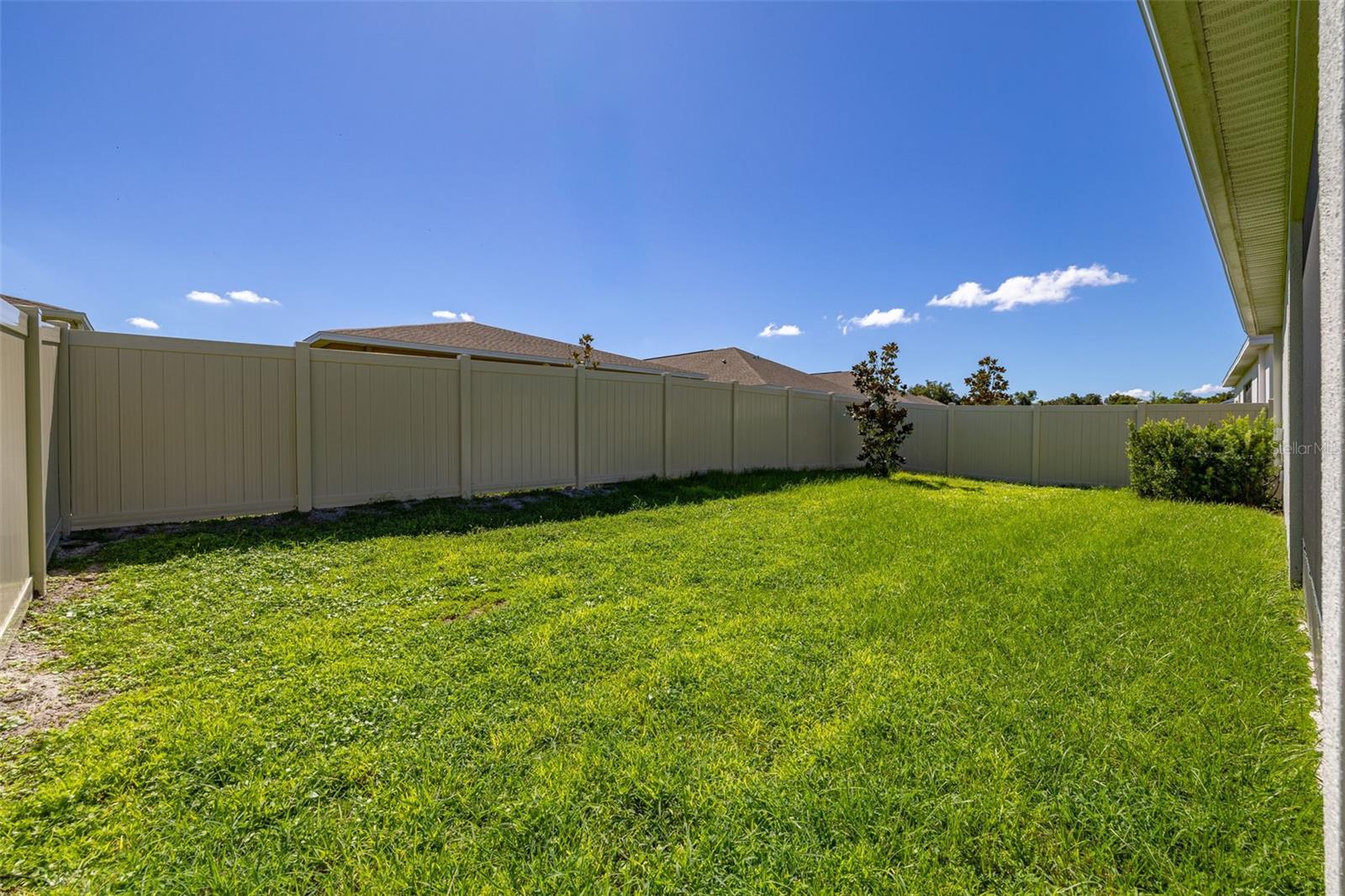 Image 37 of 47 For 1739 Good Neighbor Loop