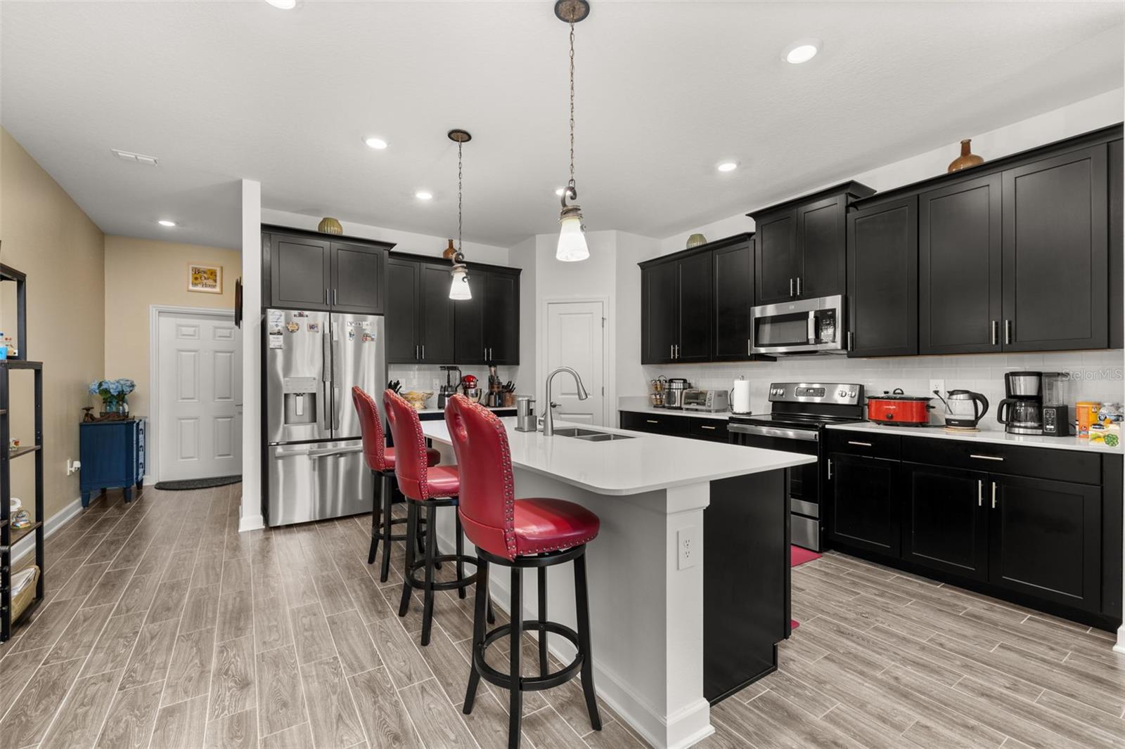 Image 7 of 47 For 1739 Good Neighbor Loop