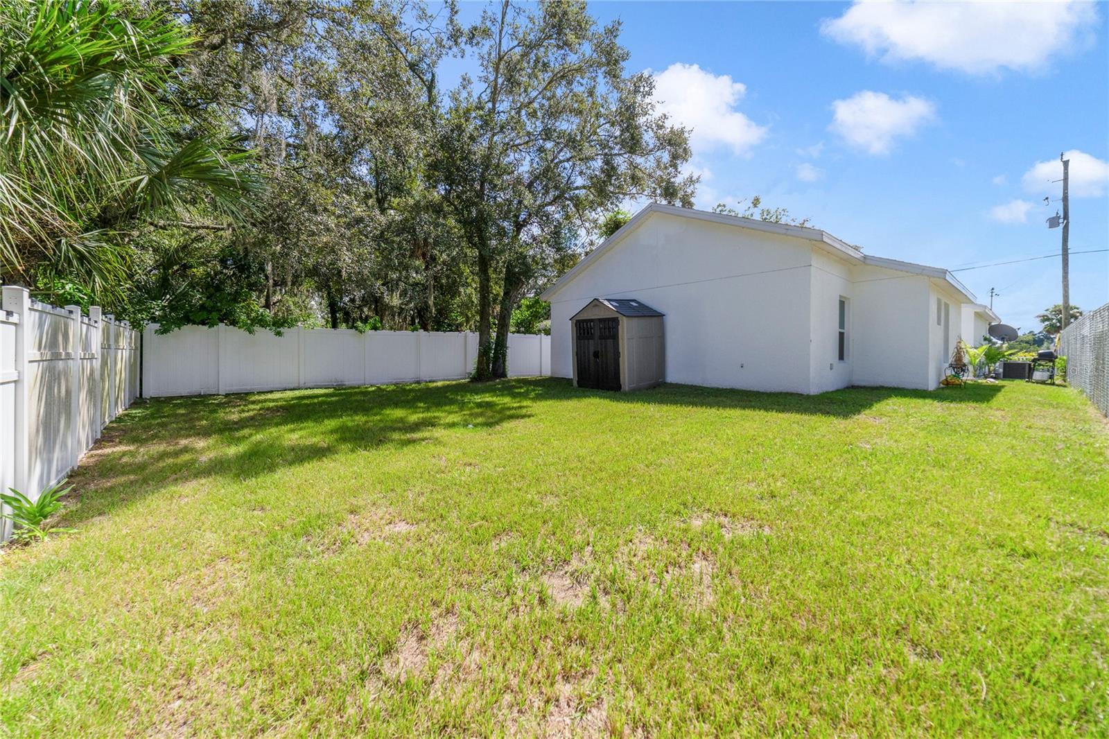 Image 4 of 17 For 1104 3rd Street