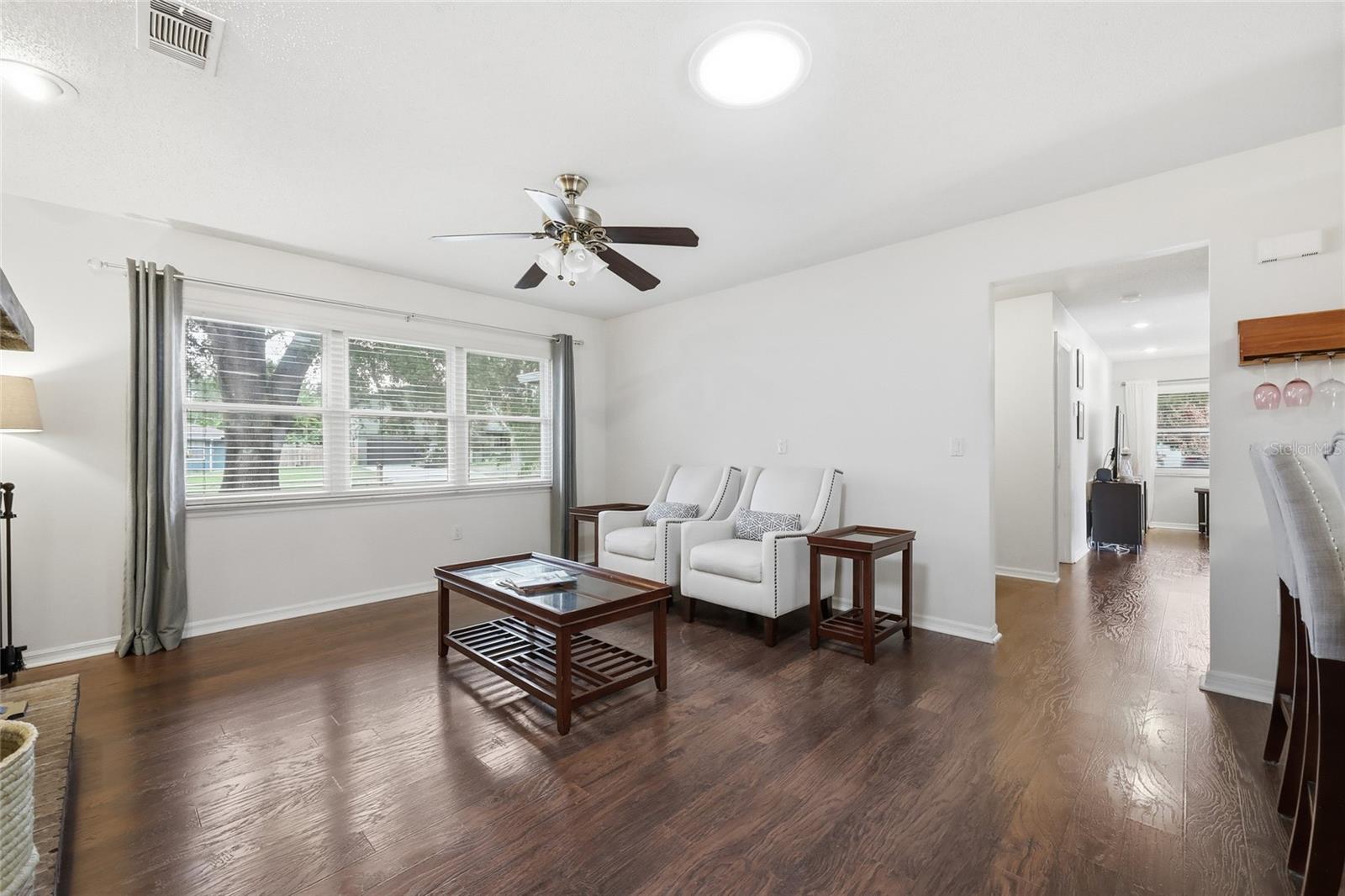 Image 14 of 49 For 8014 Laurel Tree Drive