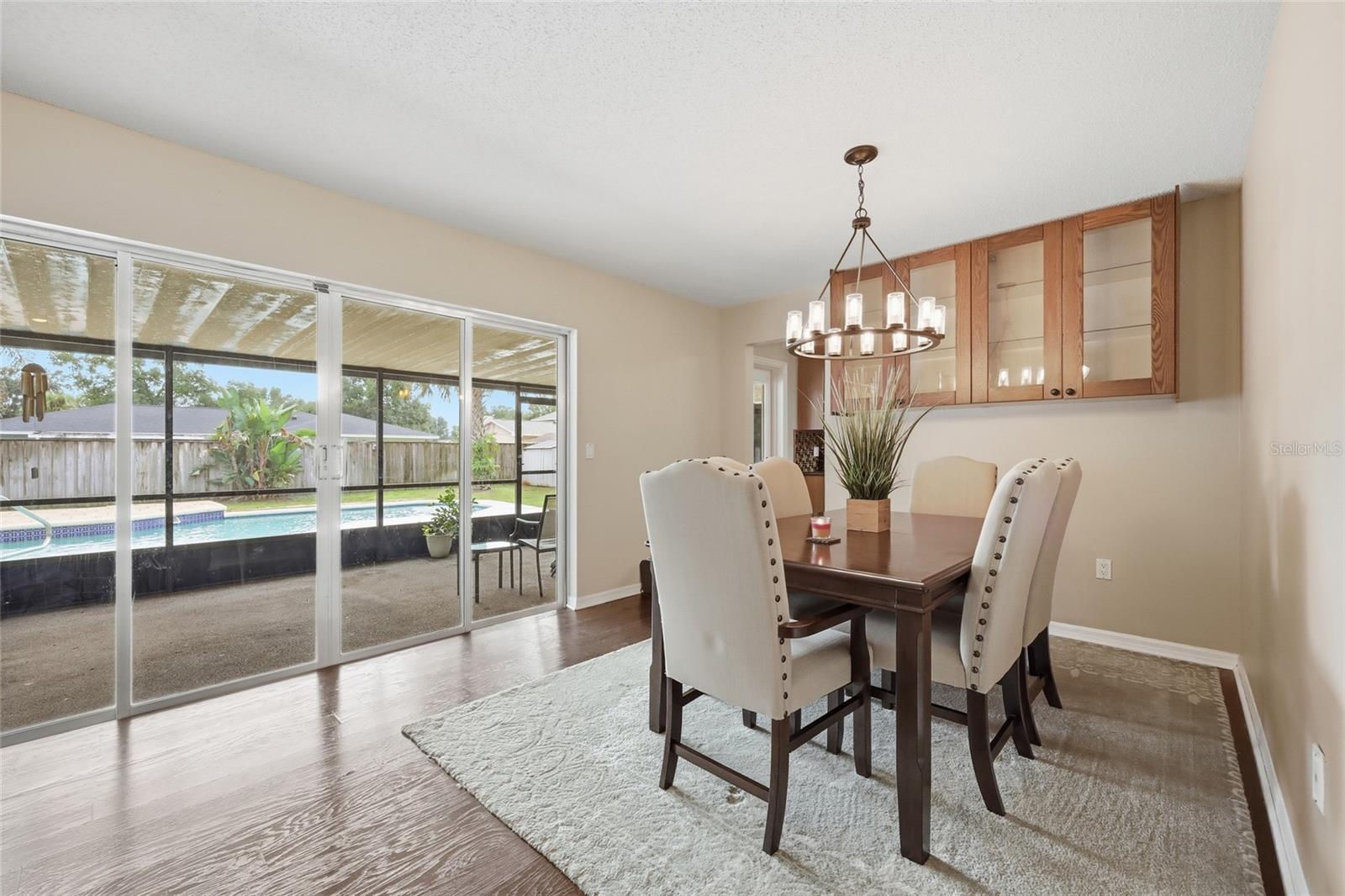 Image 19 of 49 For 8014 Laurel Tree Drive