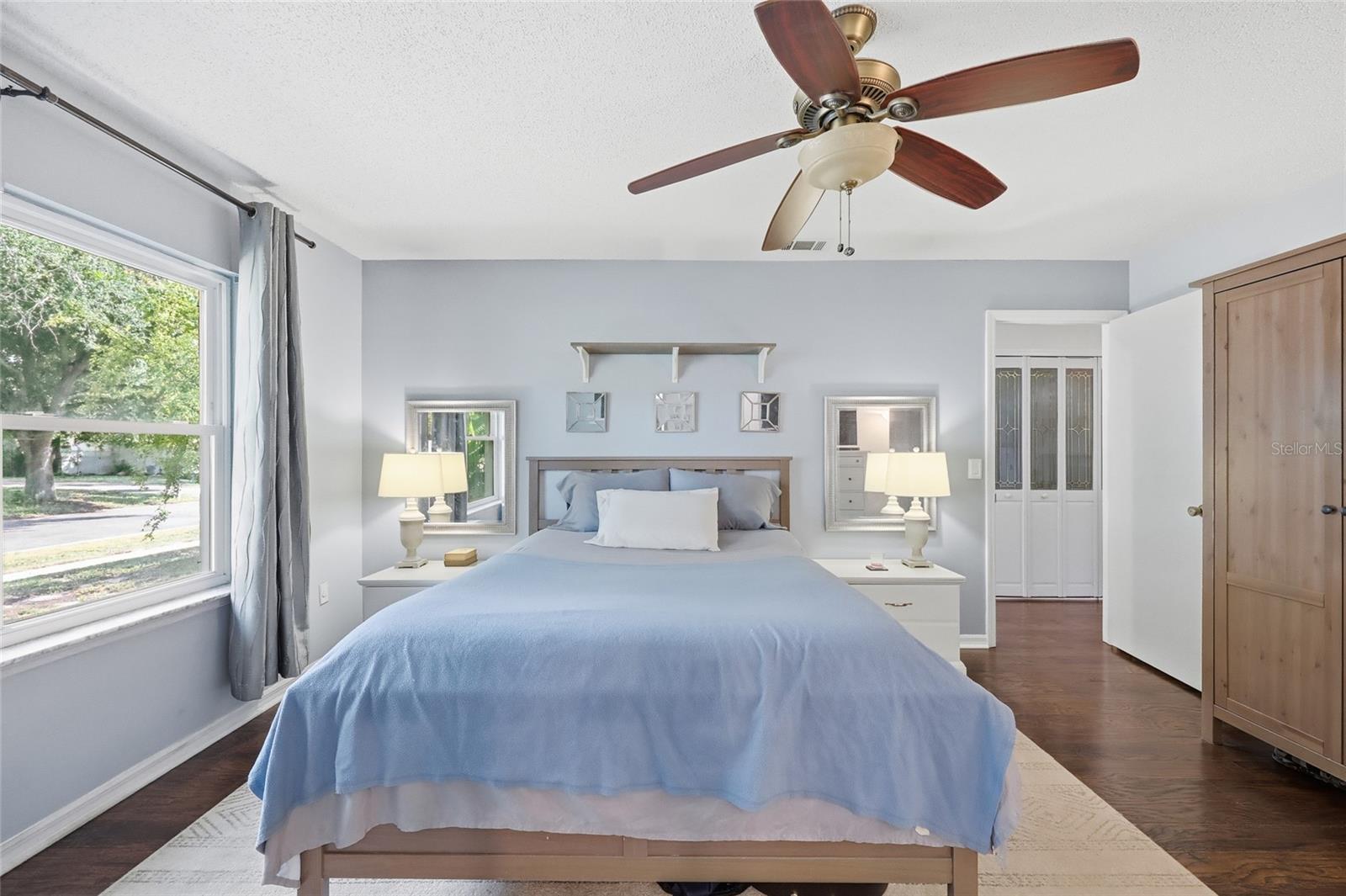 Image 23 of 49 For 8014 Laurel Tree Drive